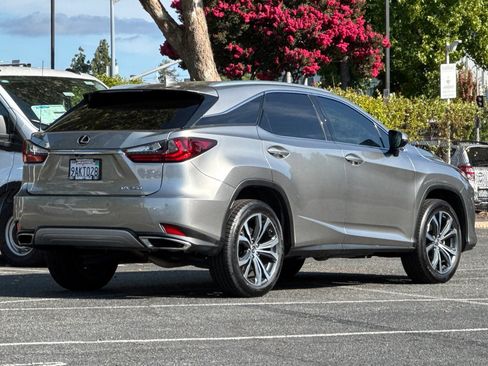 Used 2022 Lexus RX 350 FWD w/ Premium Package image 4