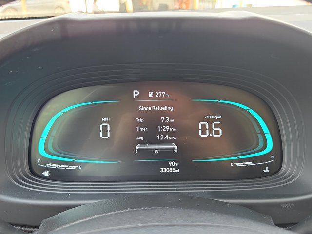 Used 2025 Hyundai Venue SEL FWD image 16