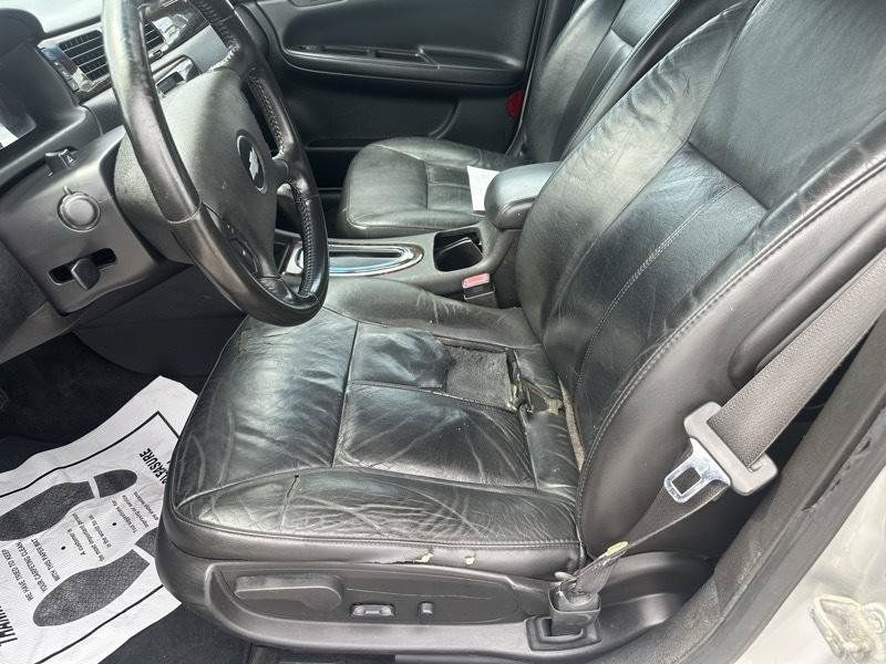 Used 2012 Chevrolet Impala LTZ FWD image 8