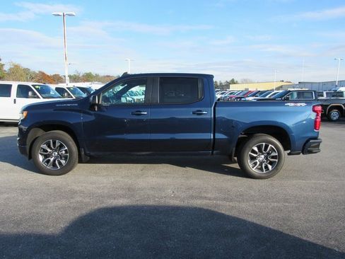 Used 2022 Chevrolet Silverado 1500 RST w/ Convenience Package II image 3
