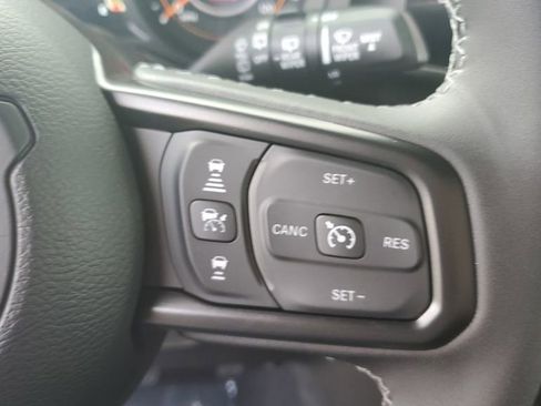 New 2025 Jeep Wrangler Unlimited Rubicon image 31