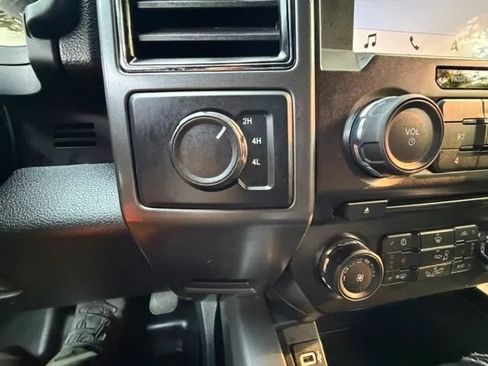 Used 2018 Ford F150 XLT w/ Equipment Group 302A Luxury AWD/4WD image 14