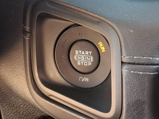 Used 2024 Jeep Wrangler Unlimited Sahara AWD/4WD image 18