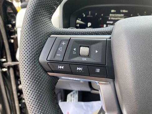 New 2025 Mitsubishi Outlander SEL image 16