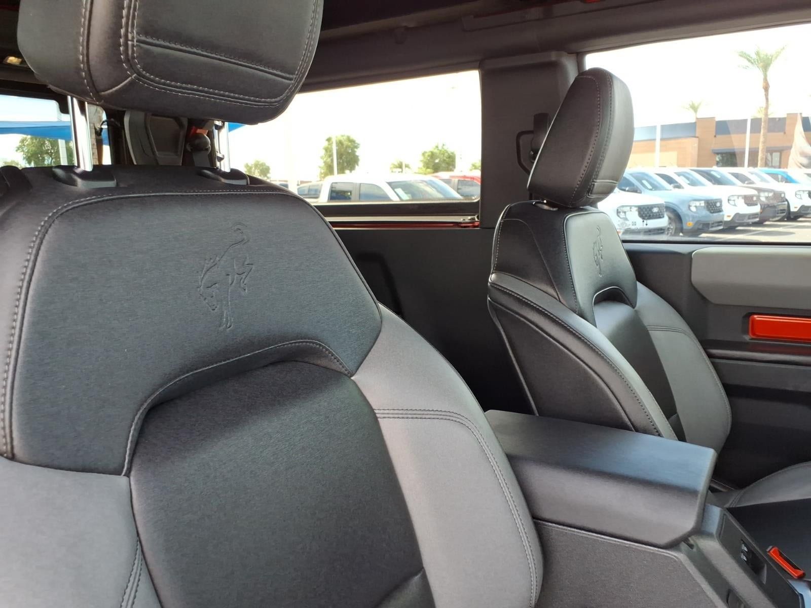 Used 2024 Ford Bronco Big Bend w/ Sasquatch Package AWD/4WD image 12