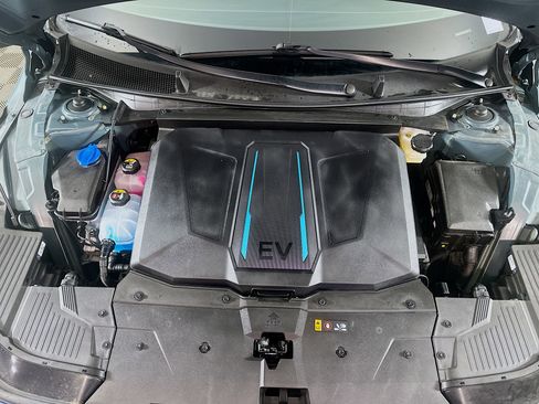 Used 2023 Hyundai Ioniq 5 SE w/ Cargo Package image 32