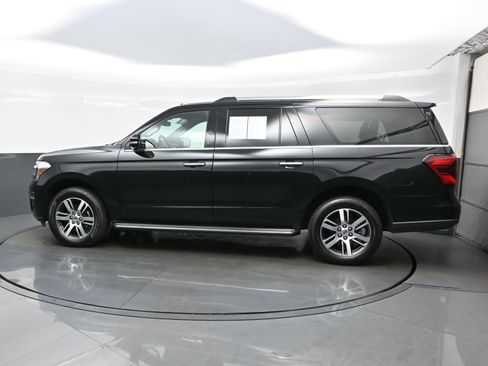 Used 2022 Ford Expedition Max Limited image 3