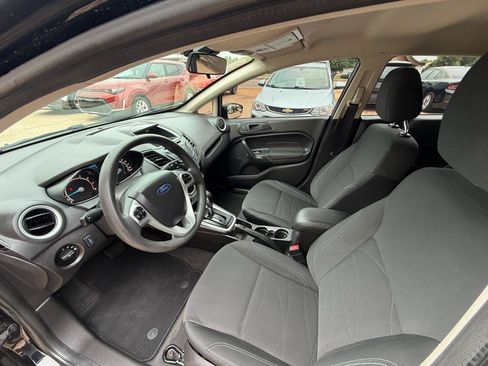Used 2019 Ford Fiesta SE w/ Cold Weather Package FWD image 12