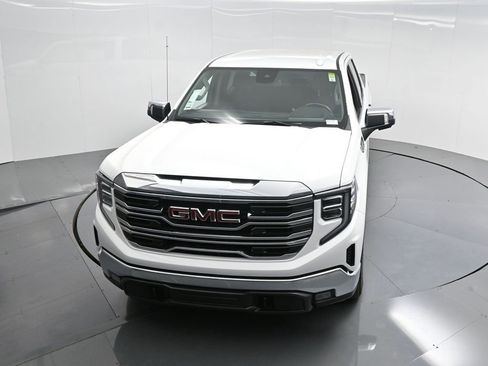 Used 2024 GMC Sierra 1500 SLT image 35