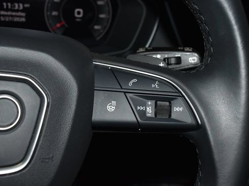 Used 2025 Audi Q5 2.0T Premium AWD/4WD image 11