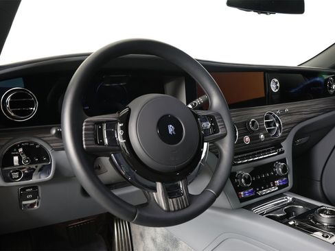 Used 2024 Rolls-Royce Spectre w/ Spectre Launch Package image 4