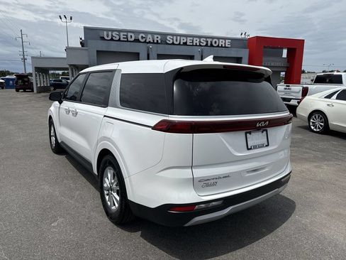 Used 2022 Kia Carnival LX FWD image 12