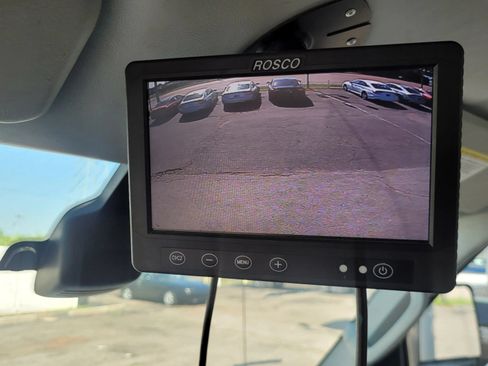 Used 2021 Ford E-450 and Econoline 450 Super Duty RWD image 3