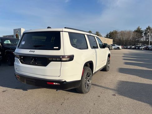 New 2026 Jeep Grand Wagoneer Limited w/ Premium Group II image 7