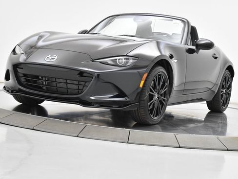 New 2026 MAZDA MX-5 Miata Club w/ Weather Package RWD image 14