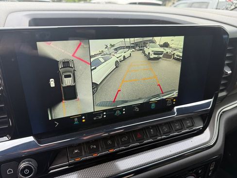 Used 2022 Chevrolet Silverado 1500 ZR2 image 21