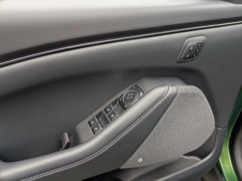 Certified 2025 Ford Mustang Mach-E Premium image 17