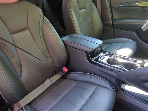 Certified 2023 Buick Envision Essence image 27