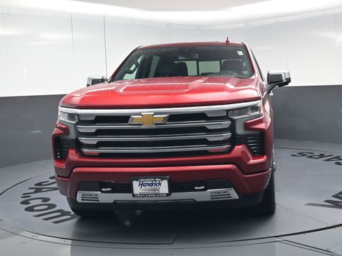Used 2024 Chevrolet Silverado 1500 High Country w/ High Country Premium Package image 5