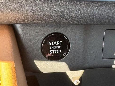 New 2026 Nissan Rogue Platinum image 14