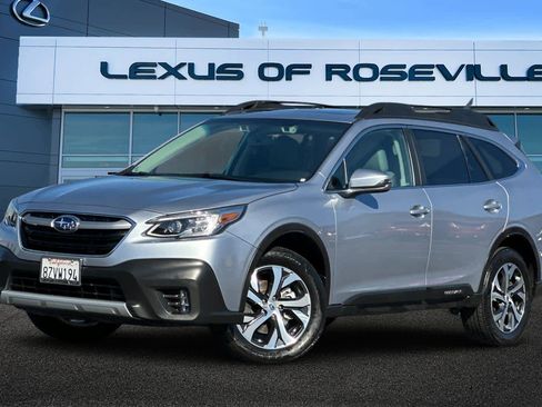 Used 2022 Subaru Outback Limited image 1