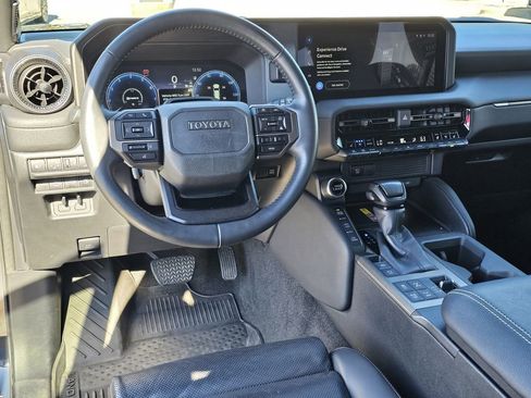 Used 2024 Toyota Land Cruiser image 35