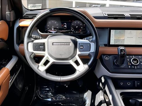 Certified 2023 Land Rover Defender 110 X-Dynamic SE AWD/4WD image 5