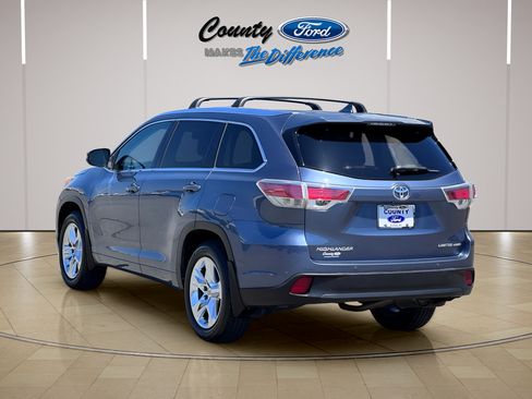 Used 2015 Toyota Highlander Limited Platinum AWD/4WD image 25