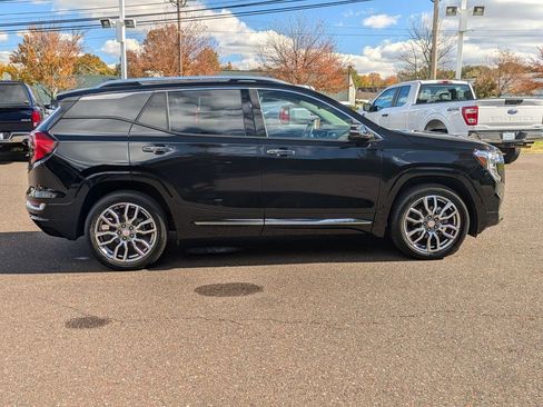 Used 2022 GMC Terrain Denali image 4