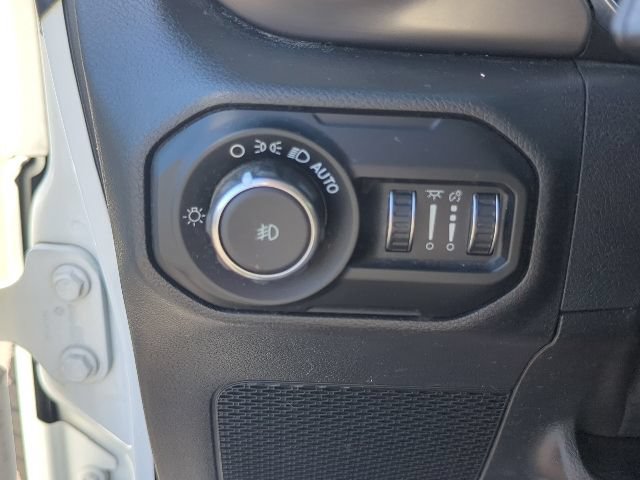 Used 2018 Jeep Wrangler Unlimited Sport S AWD/4WD image 19