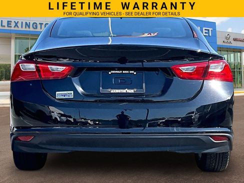 Used 2023 Chevrolet Malibu LT FWD image 4