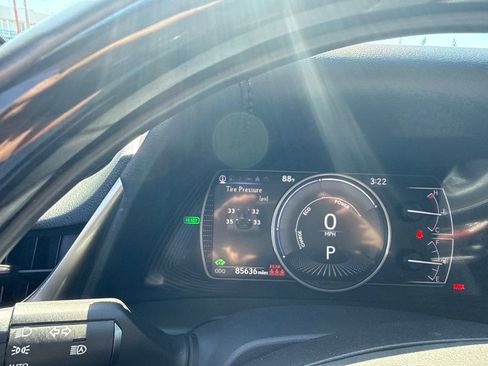 Used 2021 Lexus ES 300h w/ Accessory Package FWD image 32