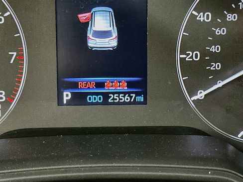 Used 2025 Toyota Corolla Cross LE w/ Moonroof Package FWD image 18