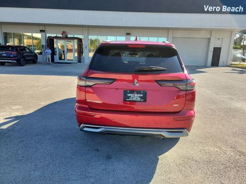 New 2026 Mitsubishi Outlander SEL image 5