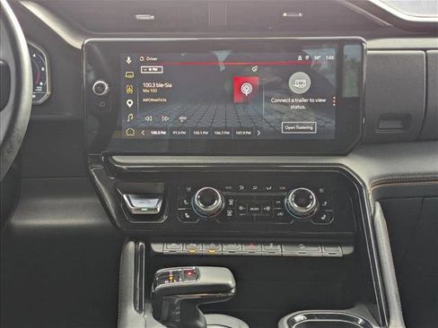 Used 2023 GMC Sierra 1500 AT4 w/ AT4 Preferred Package AWD/4WD image 14