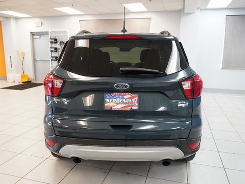 Used 2019 Ford Escape SEL image 8