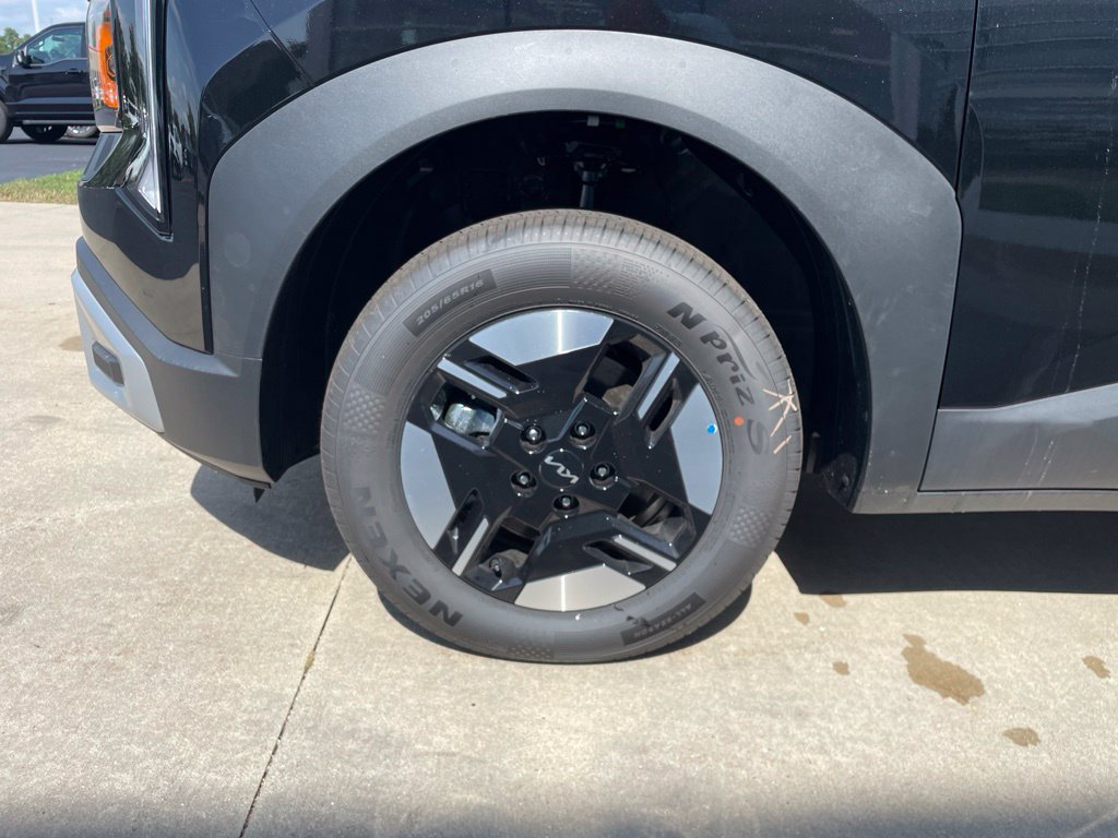 New 2027 Kia Seltos LX AWD/4WD image 15