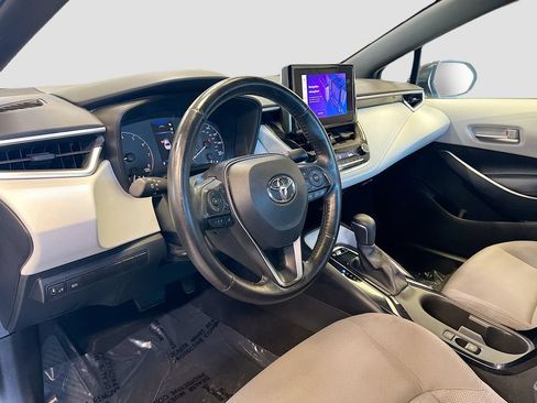 Used 2023 Toyota Corolla SE w/ Carpet Mat Package (TMS) FWD image 9