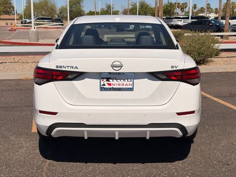 Certified 2024 Nissan Sentra SV FWD image 5