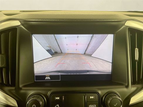 Used 2024 GMC Terrain SLT AWD/4WD image 6