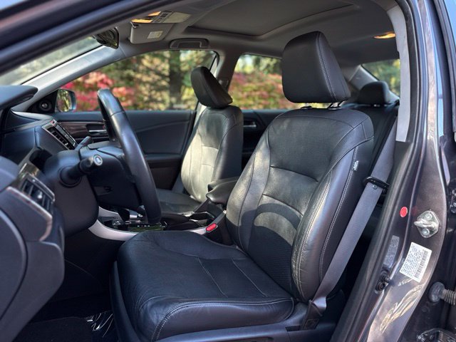 Used 2017 Honda Accord EX-L image 9