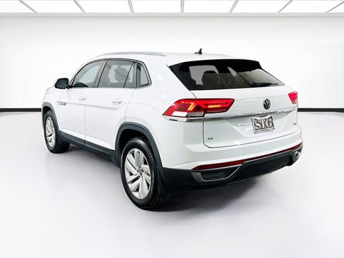 Used 2021 Volkswagen Atlas Cross Sport SE w/ Panoramic Sunroof Package image 6