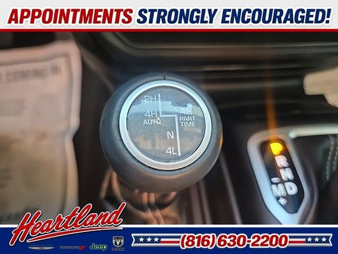 Used 2018 Jeep Wrangler Unlimited Sahara AWD/4WD image 60
