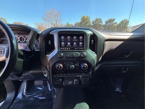 Used 2019 Chevrolet Silverado 1500 LT w/ All-Star Edition image 11