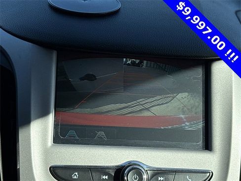 Used 2017 Chevrolet Cruze LS image 15