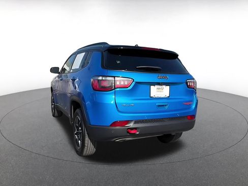 Used 2025 Jeep Compass Trailhawk AWD/4WD image 11