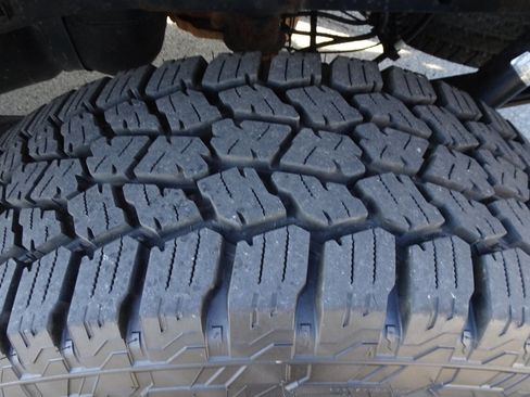 Used 2018 Ford F150 XL w/ Equipment Group 101A Mid image 13