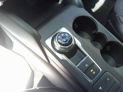 Used 2024 Ford Escape ST-Line AWD/4WD image 18