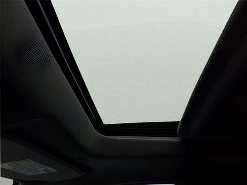 Used 2022 Chevrolet Silverado 1500 LTZ w/ LTZ Premium Package image 30