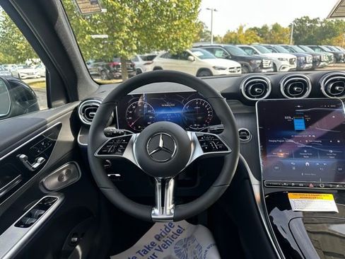 Used 2026 Mercedes-Benz GLC 350e GLC 350e image 33